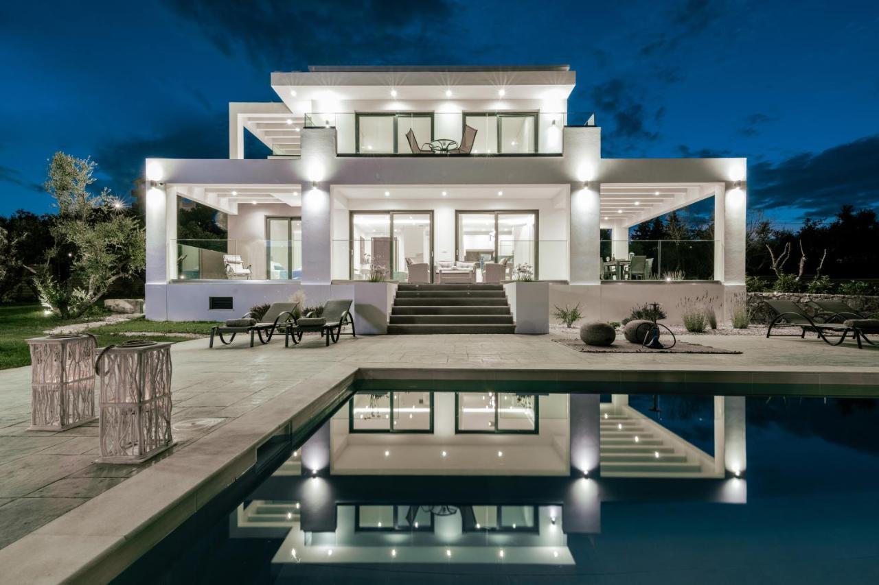 Valentino Luxury Villa Plános